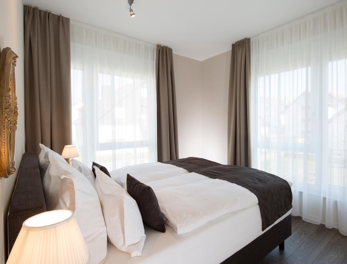 Logis First Class Business Suites Renningen Exterior foto